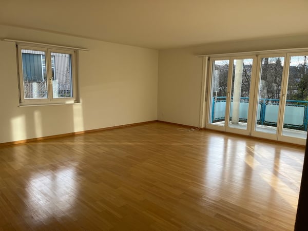 Grosse, gemütliche 1.5 Wohnung in Henggart 4