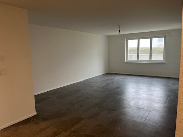 Moderne 1.5-Zimmer-Wohnung an Top-Lage in Bubikon mit Garage und Gartensitzplatz 5