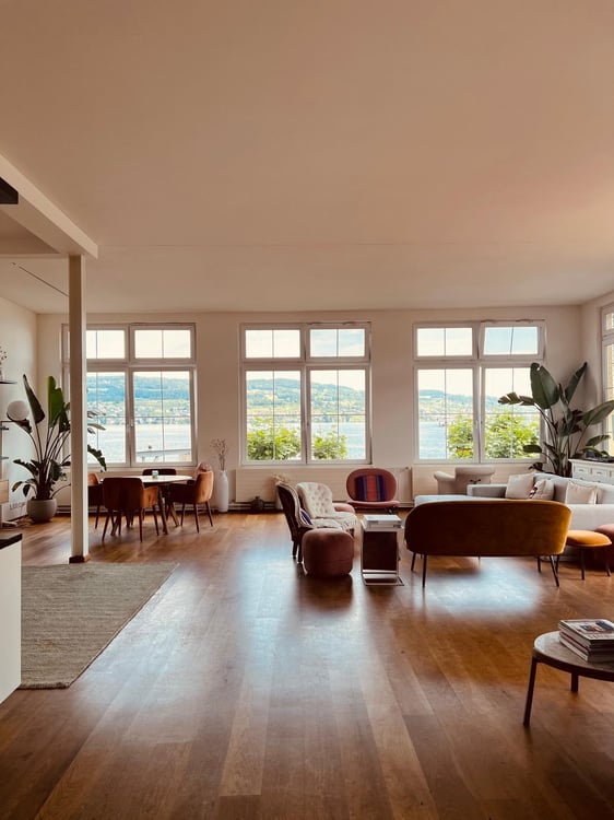 Exklusive 1.5-Zimmer-Terrassenwohnung mit Seeanstoss & Restaurant Service in Horgen 5