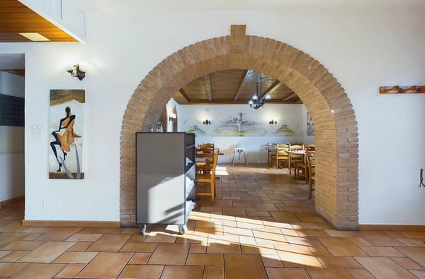 Edificio residenziale-commerciale con 3 locali a Sementina 3