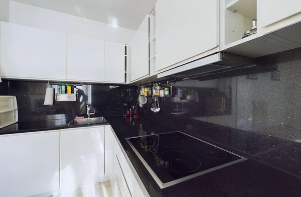 Edificio residenziale-commerciale con 3 locali a Sementina 11