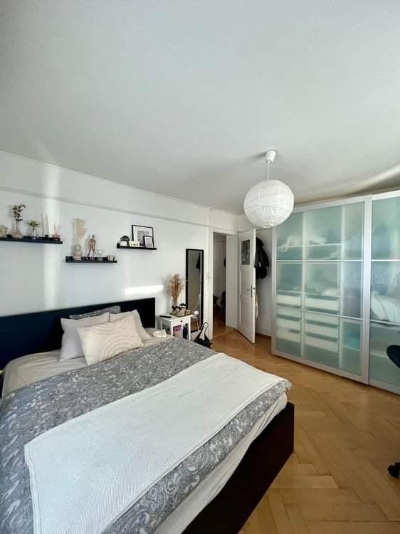 Möbliertes WG-Zimmer in einer 1-Zimmer-Wohnung mit Balkon in St. Gallen 1