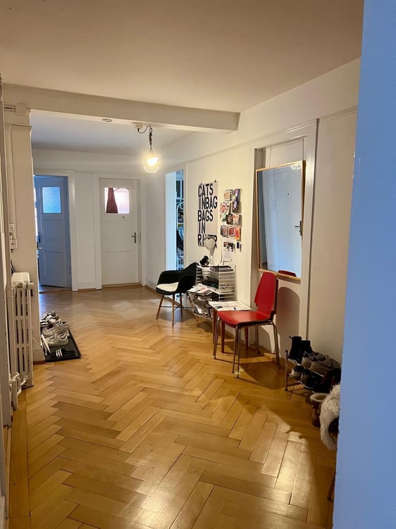 Möbliertes WG-Zimmer in einer 1-Zimmer-Wohnung mit Balkon in St. Gallen 5