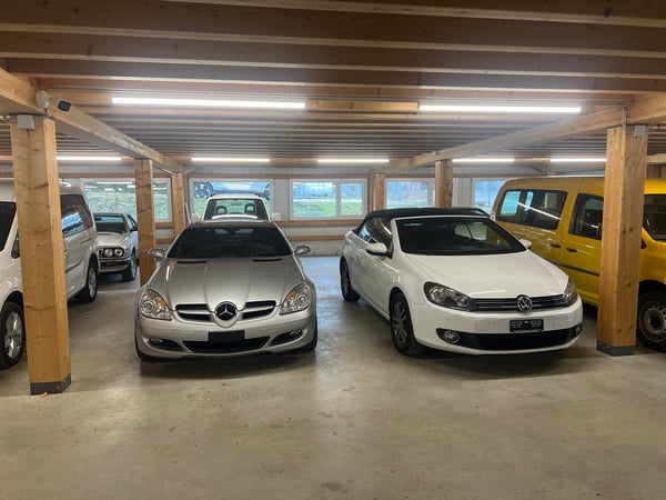 Moderne Garagenbox in Bösingen zu vermieten ( bis zu 8 Boxen. Abtrennung möglich ) 1