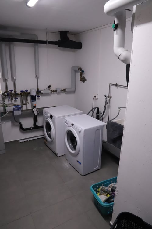 Moderne 1.5-Zimmer-Doppelfamilienhaus in Koblenz Dorf AG 15