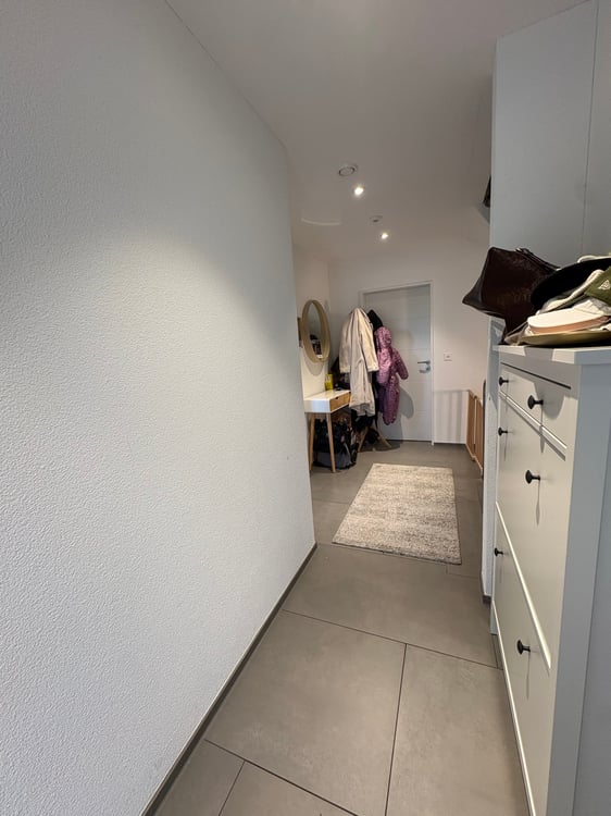 Moderne 1.5-Zimmer-Doppelfamilienhaus in Koblenz Dorf AG 2