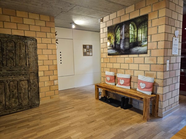 Lichtdurchflutetes 1.5-Zimmer-Reihenhaus in Dättwil AG 3