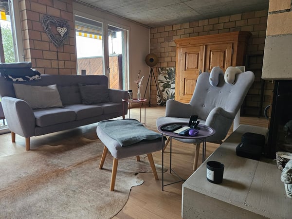 Lichtdurchflutetes 1.5-Zimmer-Reihenhaus in Dättwil AG 2