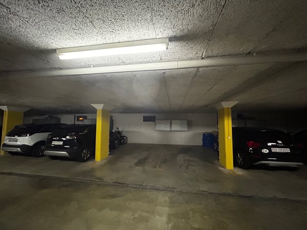 Tiefgarageplatz in Oetwil an der LImmat 2