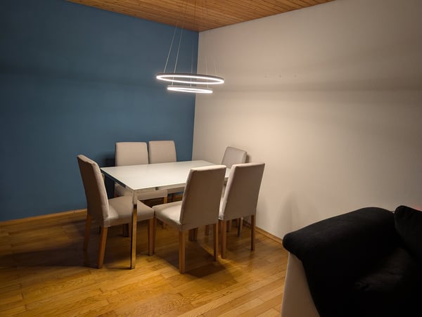 Moderne 1-Zimmer-Wohnung mit Balkon in Basel 2