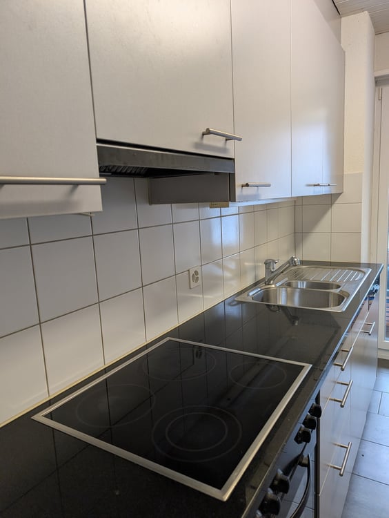 Moderne 1-Zimmer-Wohnung mit Balkon in Basel 4