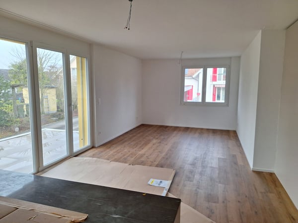 1.5-Zimmer-Wohnung mit Sitzplatz und Rasen 5