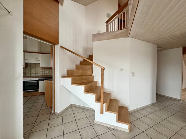 Charmante 1.5-Zimmer-Maisonette-Wohnung mit grosszügiger Galerie zu vermieten! 3