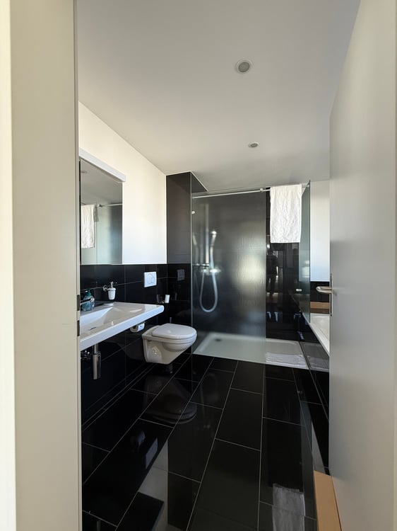 1.5 Zimmer Wohnung mit vielen Extras im Zentrum von Schindellegi 9