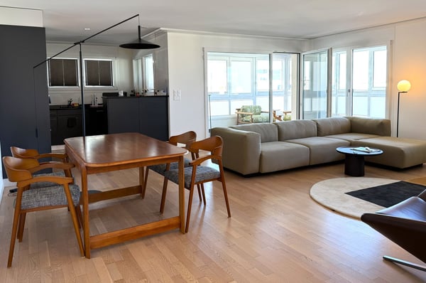 1.5 Zimmer Wohnung mit vielen Extras im Zentrum von Schindellegi 1