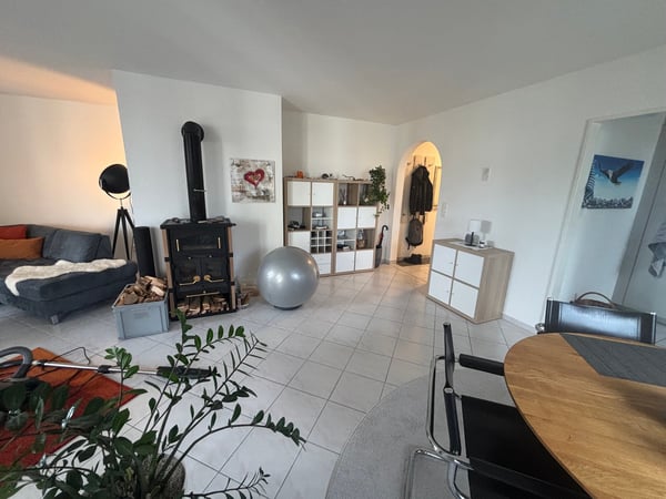 Tolle 1-Zimmer-Wohnung mit Balkon und 2 Garagenplätzen in Sirnach 8