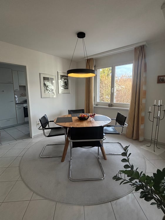 Tolle 1-Zimmer-Wohnung mit Balkon und 2 Garagenplätzen in Sirnach 2