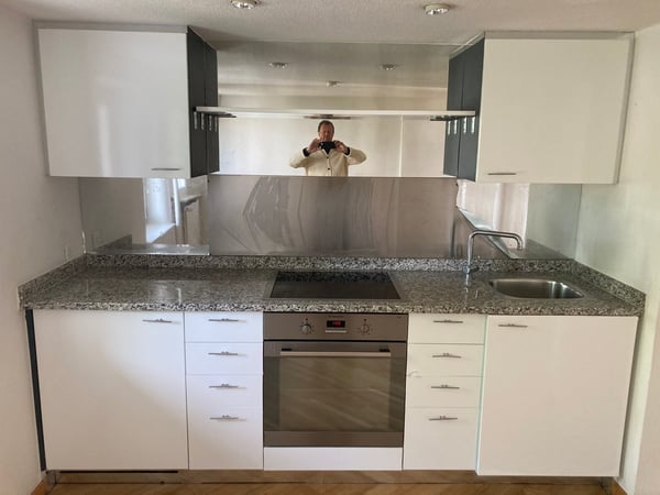 Charmante 2.5-Zimmer-Wohnung in historischem Gebäude in Langnau am Albis **BESICHTIGUNGSTERMINLINK** 3