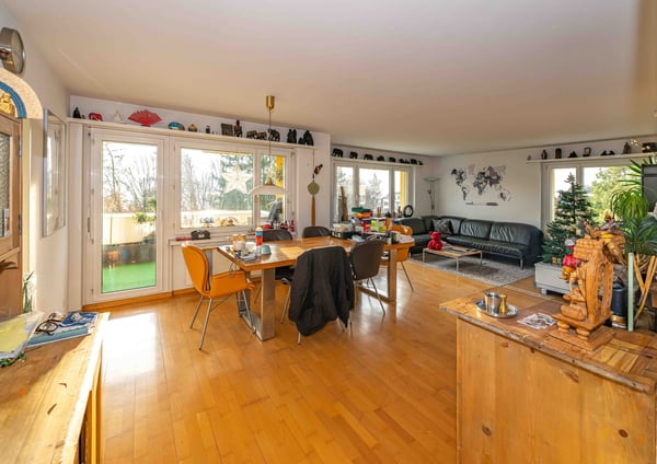 Helle 1½-Zi-Wohnung  mit sonnigem See- und Bergpanorama 4