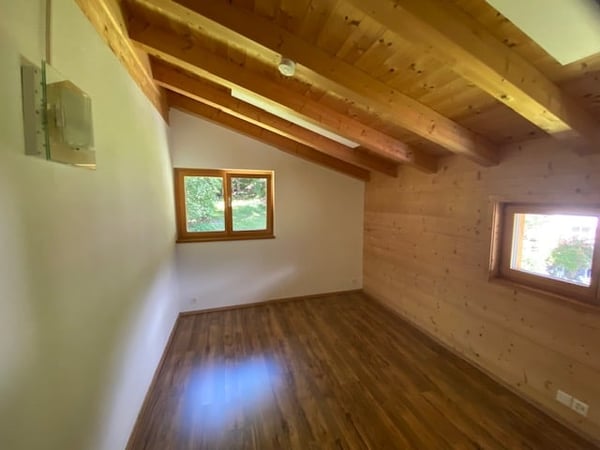 Moderne 1.5-Zimmer-Dachwohnung mit Bergblick in Klosters Dorf 6