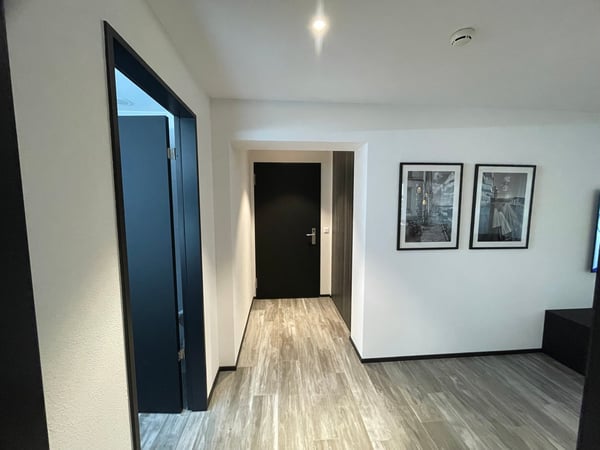 Zürich Three Point, wunderschöne, hochwertige und vollständig möblierte 1.5 Zimmer Neubauwohnung 3