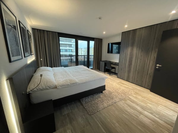 Zürich Three Point, wunderschöne, hochwertige und vollständig möblierte 1.5 Zimmer Neubauwohnung 14