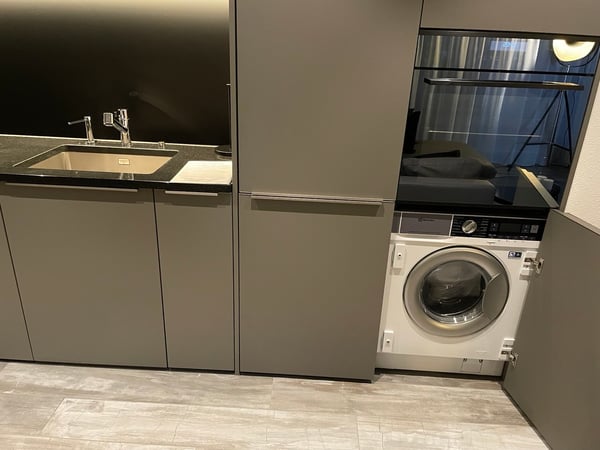 Zürich Three Point, wunderschöne, hochwertige und vollständig möblierte 1.5 Zimmer Neubauwohnung 10