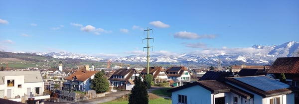 2.5-Zimmer-Doppeleinfamilienhaus mit Gestaltungspotenzial