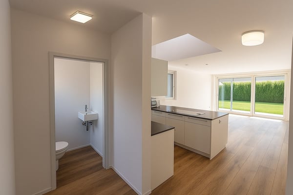 Moderne 7-Zimmer-Doppelhaushälfte in ruhiger Lage von Saland 1