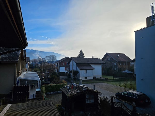 Charmante 2.5-Zimmer-Wohnung im 1. OG mit Wintergarten und Terrasse in Thun 14