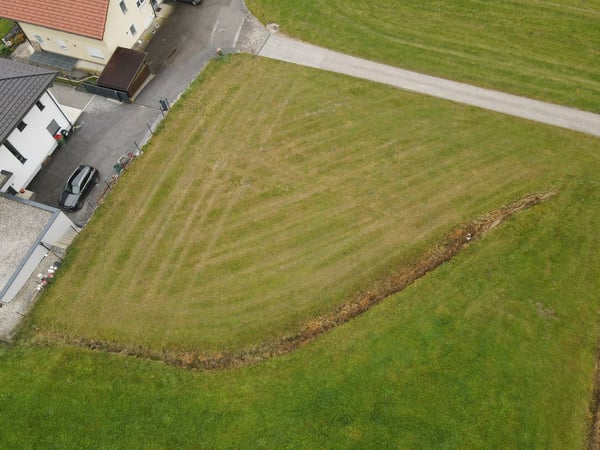 Attraktives Baugrundstück mit schöner Aussicht in Hallwang 1