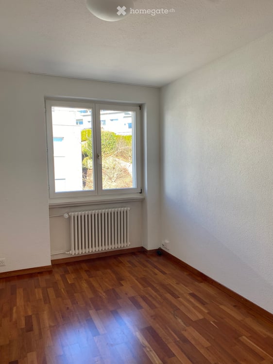 Sonnige 3.5-Zimmer-Wohnung mit Bergblick in Hellbühl 3