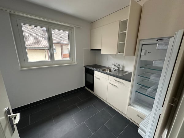 🏡 Renovierte 2½-Zimmerwohnung mit Parkplatz – sofort bezugsbereit 4