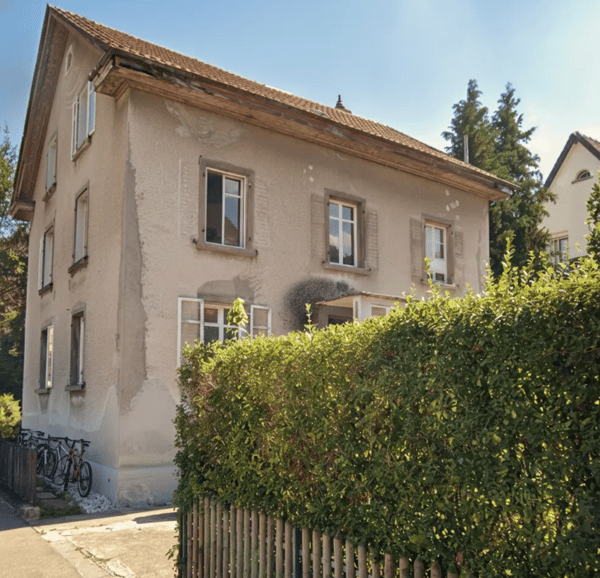 Grosszügiges 5-Zimmer-Mehrfamilienhaus in ruhiger Lage von Adliswil 1