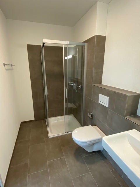 Möbiliertes Büro, Atelier, Showroom … mit separater Dusche und WC: 12