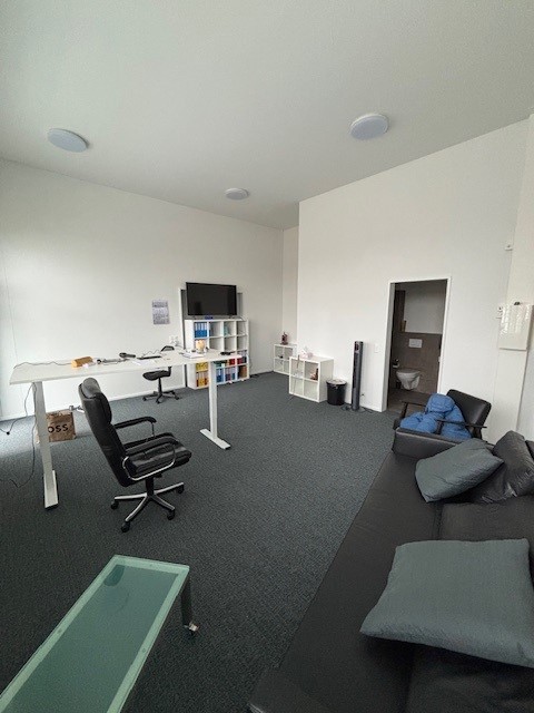 Möbiliertes Büro, Atelier, Showroom … mit separater Dusche und WC: 5