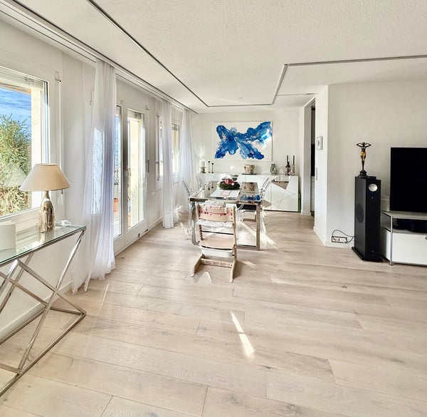 Attraktive 5.5-Zimmer-Wohnung mit traumhafter Seesicht steuergünstig gelegen 4