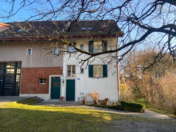 Helle 5.5-Zimmer-Wohnung in Zürich Witikon 1