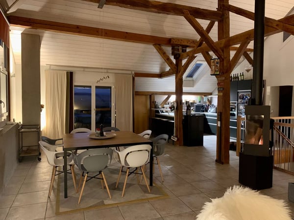 Spacieux appartement de 6.5 pièces avec balcon à Daillens 3