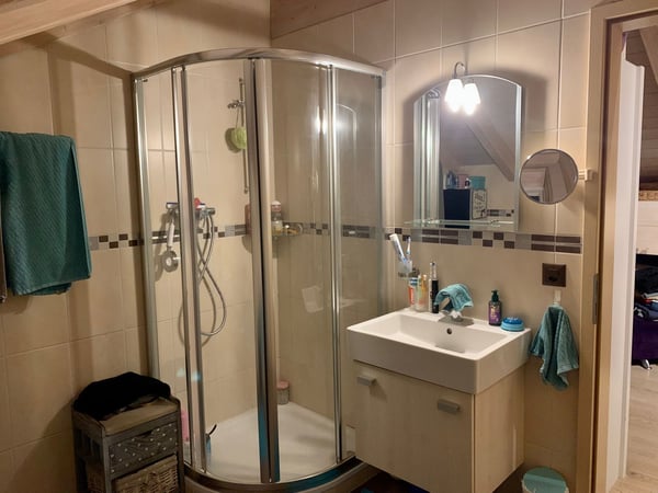 Spacieux appartement de 6.5 pièces avec balcon à Daillens 11