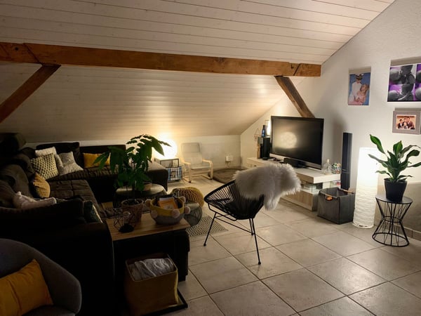 Spacieux appartement de 6.5 pièces avec balcon à Daillens 4