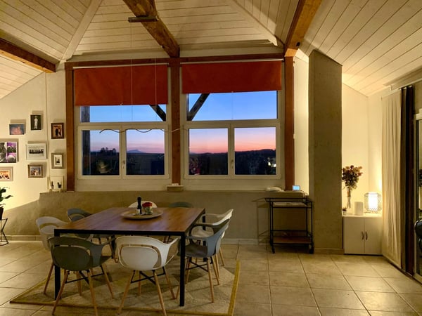 Spacieux appartement de 6.5 pièces avec balcon à Daillens 2