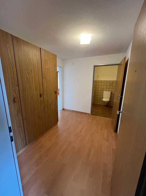 Die ideale Single-Wohnung. Grosszügiger Grundriss mit Balkon & Lift 6