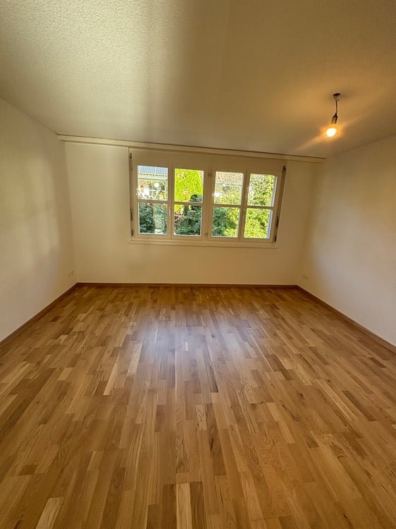 Geräumiges Familienhaus mit Garten in Stallikon 3