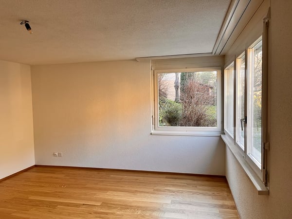 Grosszügiges Einfamilienhaus mit Garten &  Doppelgarage in ruhiger Lage in Stans zu vermieten 9