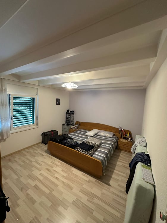 Grosszügige 8.5-Zimmer-Duplex-Wohnung mit Garten in Geroldswil 9