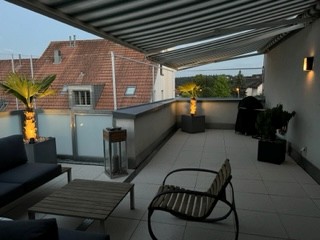 Luxuriöse 7.5-Zimmer Dach-Maisonette Wohnung zu vermieten 11