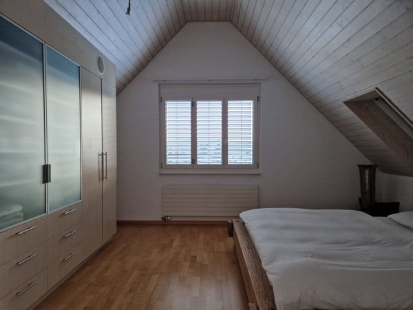 Luxuriöse 7.5-Zimmer Dach-Maisonette Wohnung zu vermieten 6