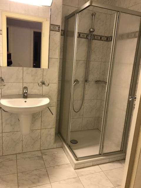 7 1/2 Zimmer Parterre Wohnung per 01.07.2026 10