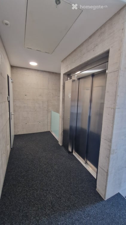 Moderne hello Büro- oder Praxisräume (Total 330 m2) im Attikageschoss zu vermieten 6